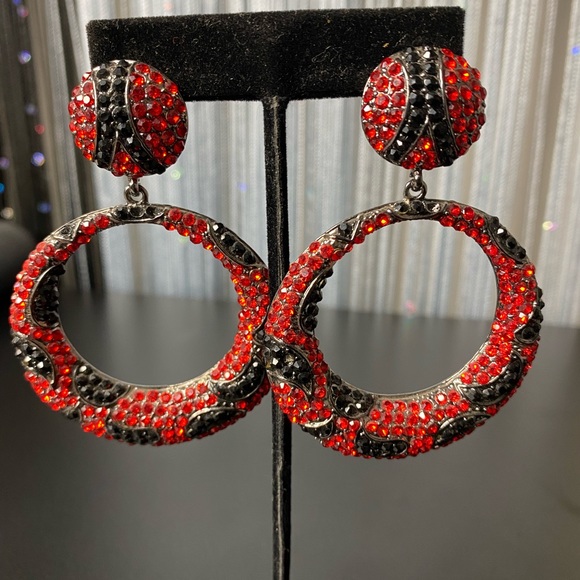 Preloved Crystal Earrings Red & Black - Picture 1 of 2